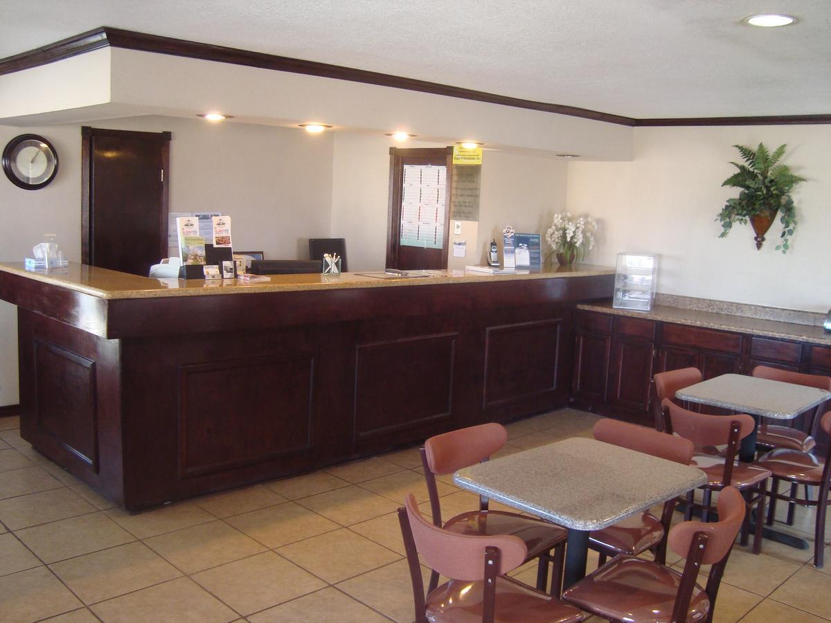 Navasota Inn Extérieur photo
